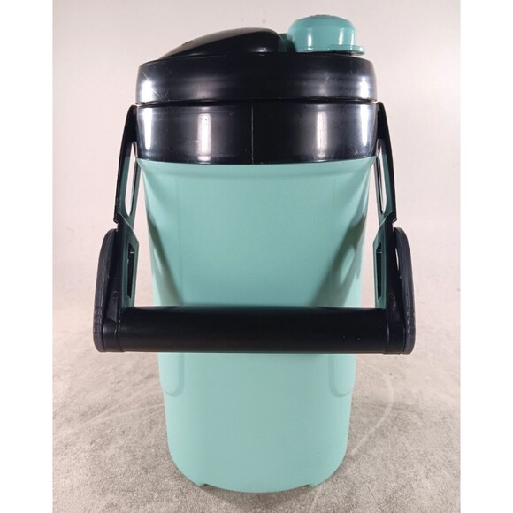 Igloo Proformance® 1 Quart Water Jug Black & Teal - Picture 1 of 6